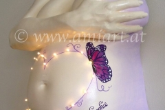 violetter Schmetterling